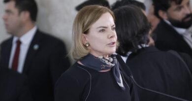 TJDFT derruba condenação de deputado estadual que chamou Gleisi de “amante”