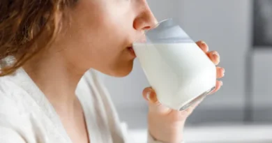O que acontece com o corpo quando você para de beber leite? Saiba tudo