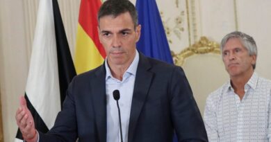 Premiê da Espanha culpa tráfico humano por crise em Ceuta e cogita mudar lei para acelerar deportações