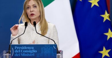 Itália inicia verificações em viajantes provenientes da Espanha após suspender  acordo Schengen