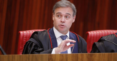 Mendonça ajusta voto no TSE para liberar post de Tabet sobre Nossa Senhora Aparecida