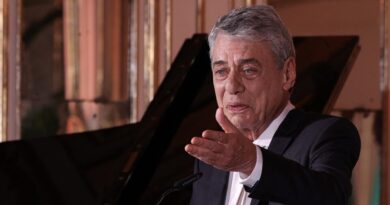 Artistas e intelectuais de esquerda endossam suposta interferência dos EUA em manifesto no Le Monde
